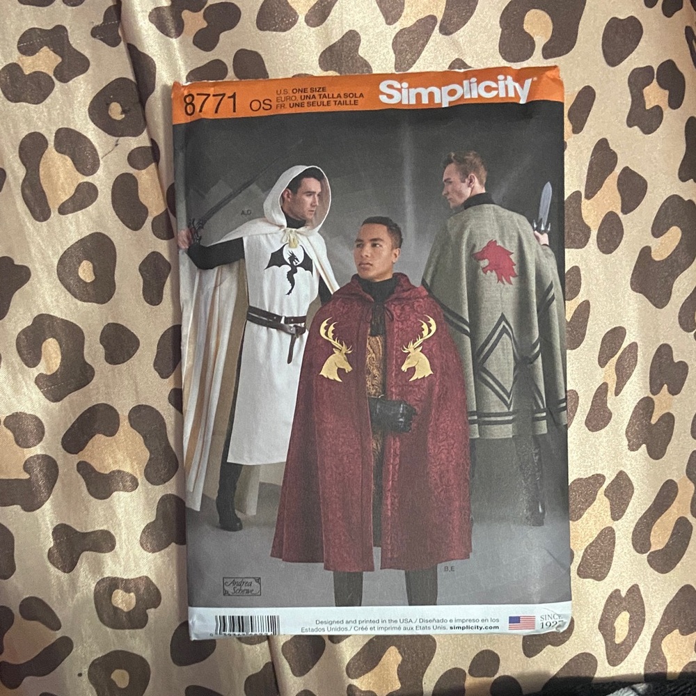 simplicity medieval cape sewing pattern